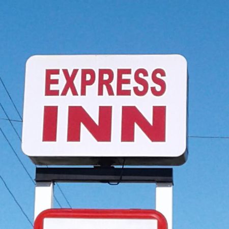 Express Inn & Suites - 5 Miles From St Petersburg Clearwater Airport ภายนอก รูปภาพ