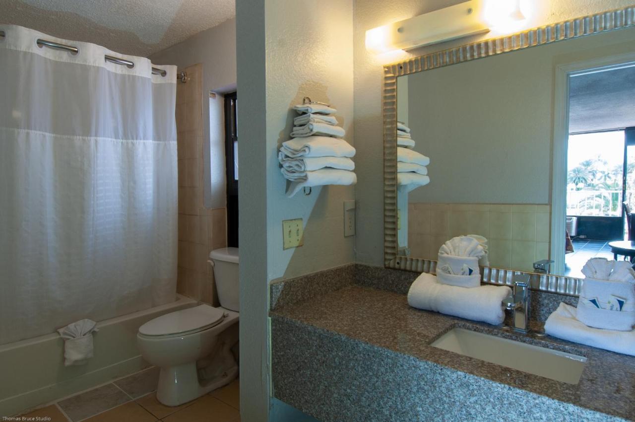 Express Inn & Suites - 5 Miles From St Petersburg Clearwater Airport ภายนอก รูปภาพ